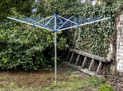 Postavljanje vrtnog sušila za rublje